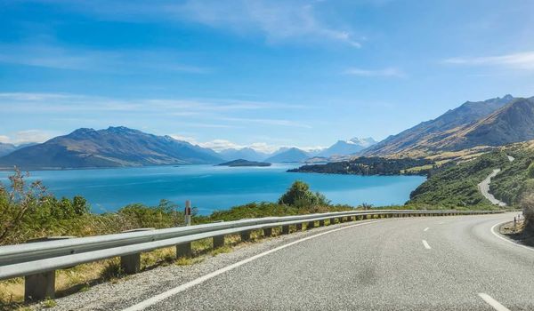 Te Anau drive